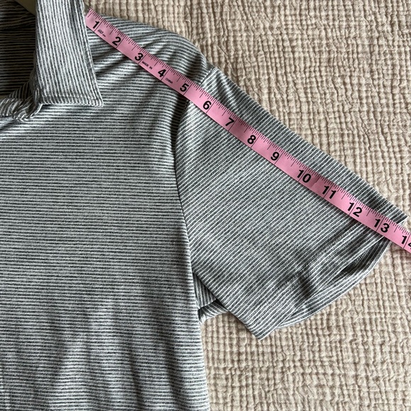 Grey Striped Sports Polo - size M - Picture 3 of 6